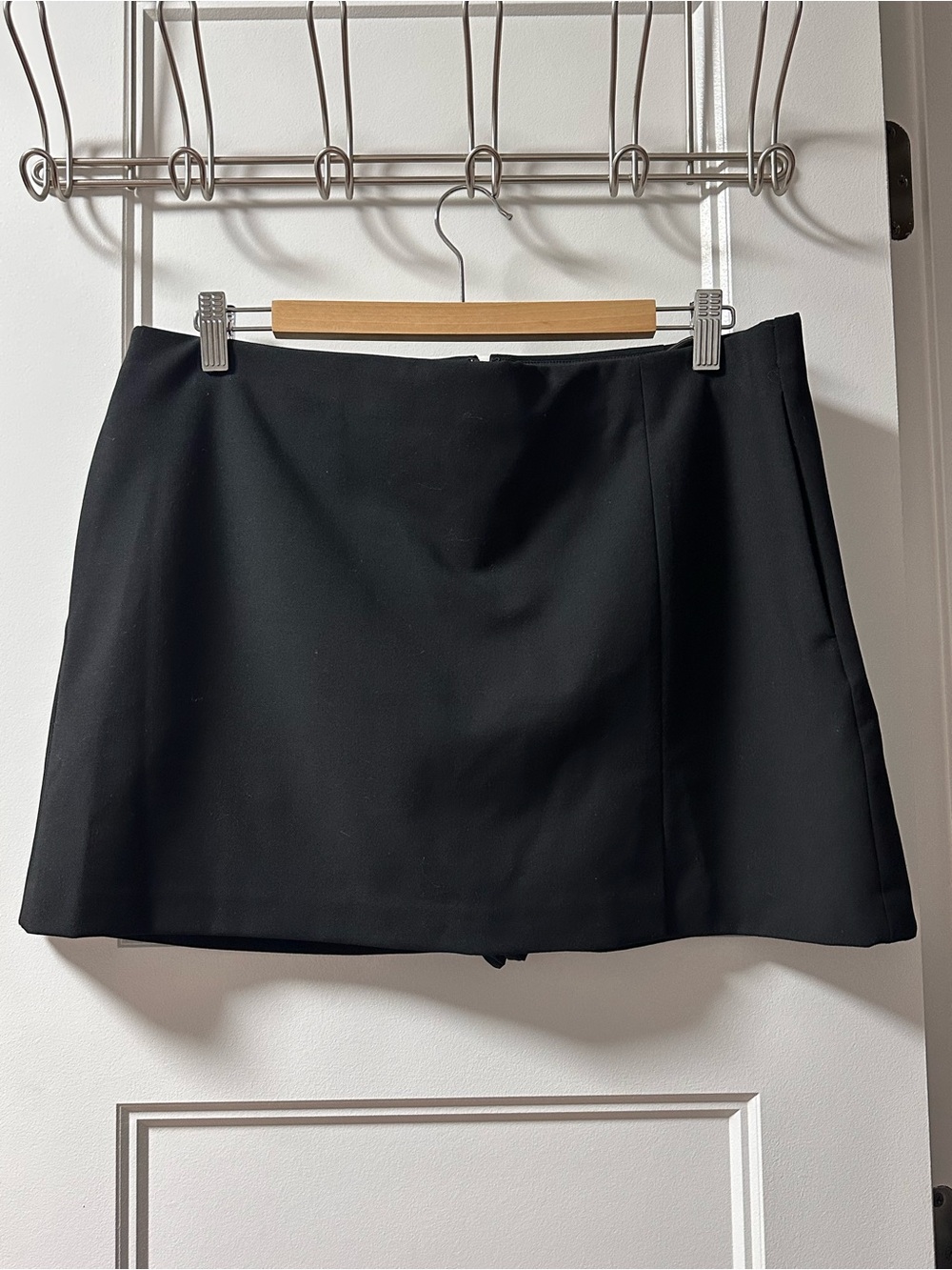 Uniqlo Classic Black Women's Mini Skort NWT